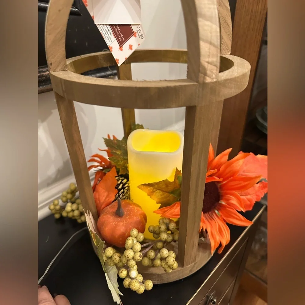 NWT Fall Lantern Décor – Wooden Lantern with Floral Ring & Candle